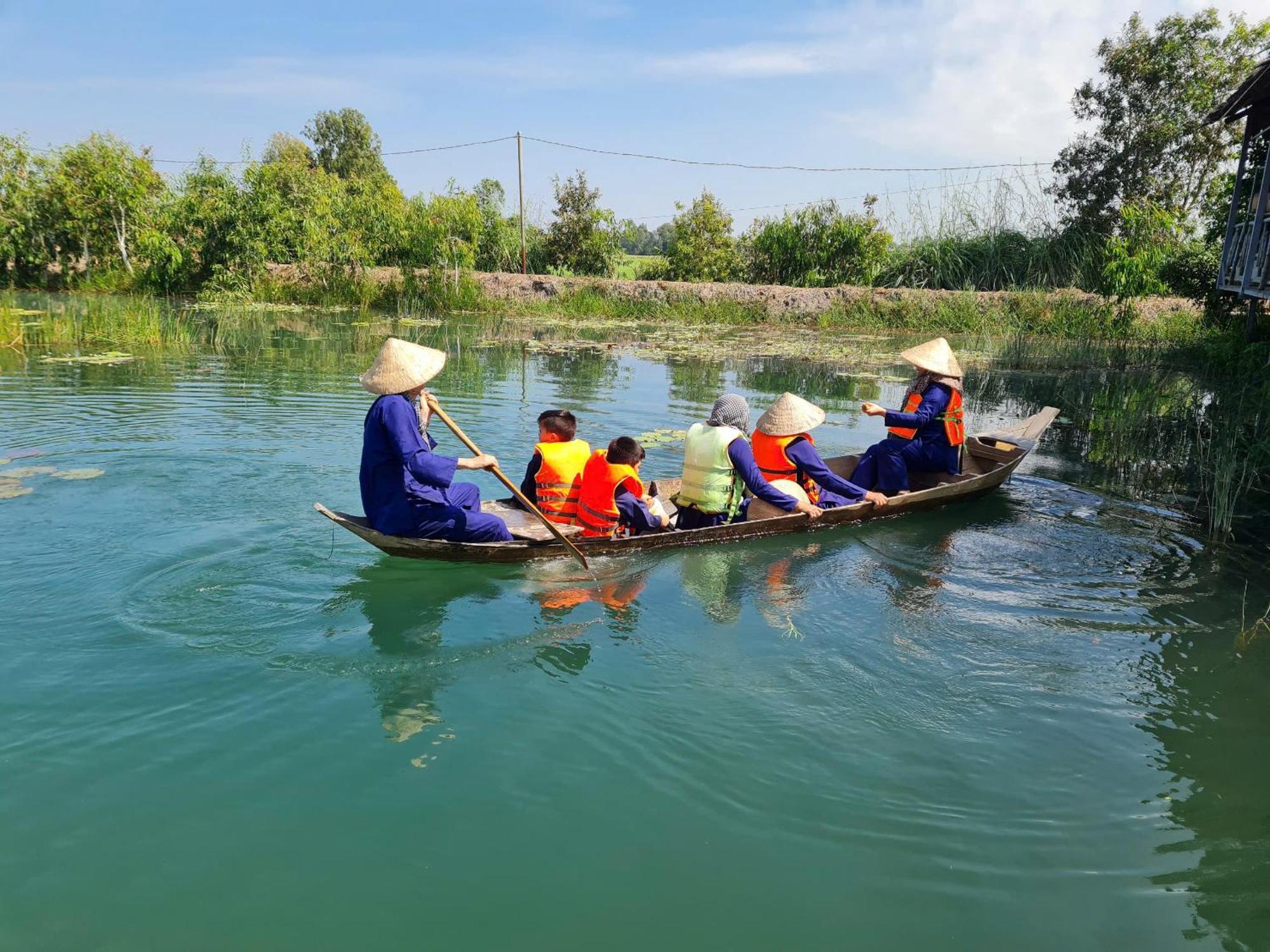Viet Mekong Farmstay Tràm Chim Exterior foto